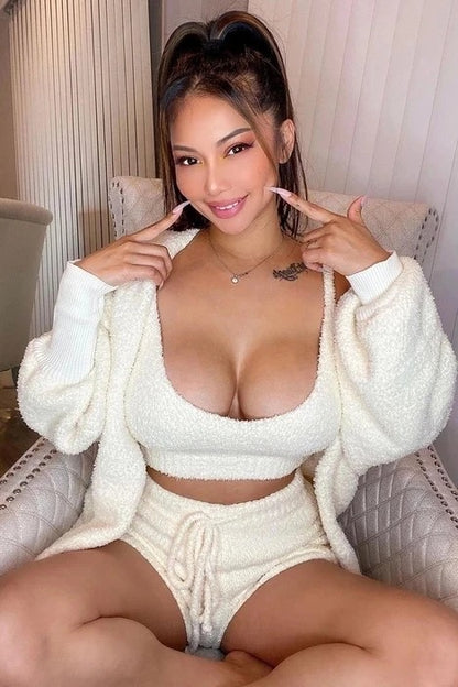 3 Piece Plush Fit