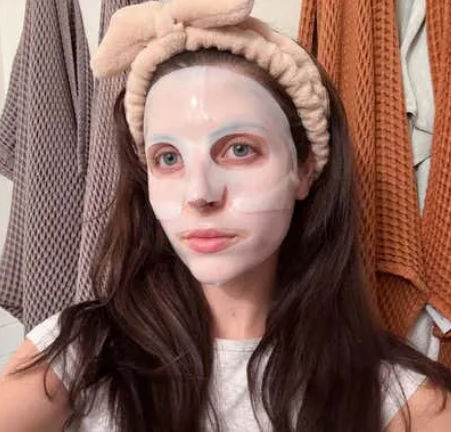 <p><strong>Real Stories. Real Glow. Real Confidence.</strong></p>